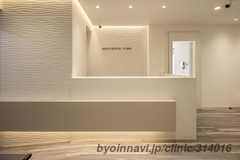 アクアデンタル知多 おやしらず・予防こどもクリニックの外観/院内の写真