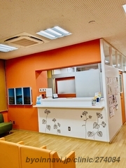 とみさわ甲状腺・乳腺と日帰り手術のクリニック盛岡の外観/院内の写真