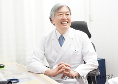 銀座医院の院長先生の写真