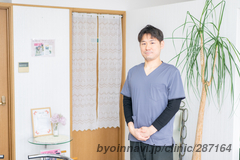 つむぎクリニックの院長先生の写真