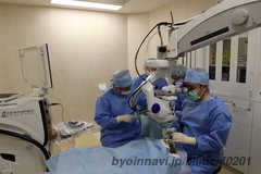 浅井眼科医院の淺井利通院長先生の写真