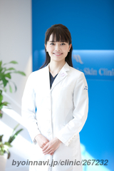 まいこホリスティック スキン クリニック (Maiko Holistic Skin Clinic)の山﨑まいこ院長先生の写真
