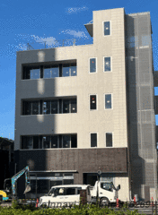 大阪放出駅前しちじょう消化器内科・内視鏡クリニックの外観/院内の写真