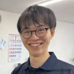 天童ファミリークリニックの矢萩舜院長先生の写真