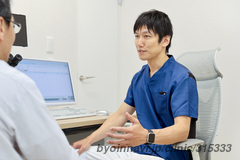 まつざき腎泌尿器科クリニックの松崎恭介院長先生の写真