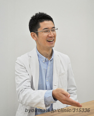 茅ヶ崎駅前・糖尿病甲状腺 おおくぼ内科クリニックの大久保和哉院長先生の写真