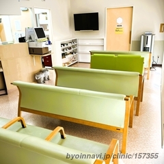 万代内科クリニックの外観/院内の写真