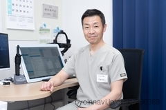 永山さとう眼科の佐藤栄一院長先生の写真
