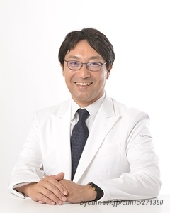 たけのしたクリニックの竹之下博正院長先生の写真