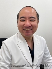 クリニックプラス吉祥寺の福井英俊院長先生の写真