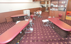 しんちゃんこども歯科の外観/院内の写真