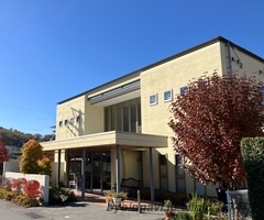 渡辺皮膚科・形成外科クリニックの外観/院内の写真