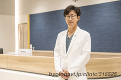 京都駅さかぐち小児科・ハートクリニックの坂口平馬院長先生の写真