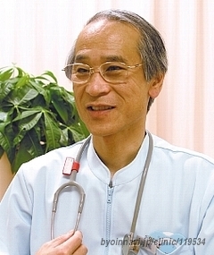 高森クリニックの北風芳春院長先生の写真