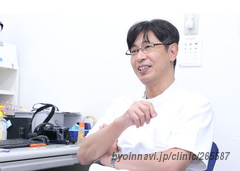 おかもと眼科の院長先生の写真