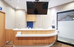 上大岡ひらつか眼科の外観/院内の写真