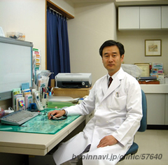 やすはら内科クリニックの安原一彰院長先生の写真