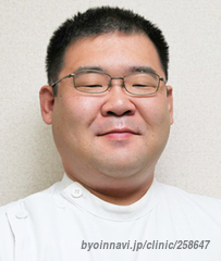 五味皮フ科の五味方樹院長先生の写真
