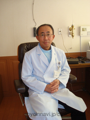 荻須医院の服部良平院長先生の写真