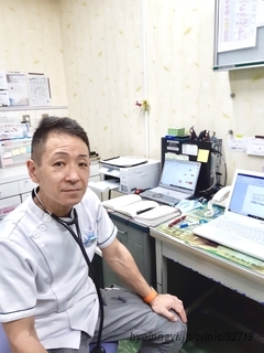 礒川内科医院の院長先生の写真