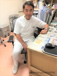 田崎胃腸科内科の田崎修平院長先生の写真