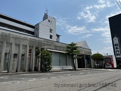 かしもと内科・胃と腸の内視鏡クリニック松山の外観/院内の写真