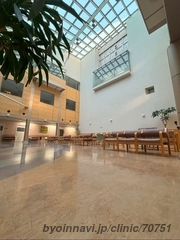 津山中央まにわ病院の外観/院内の写真