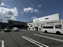 高経大前歯科クリニックの外観/院内の写真