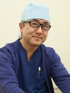 クリニックデュソレイユの院長先生の写真