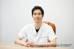 ゆめみなみ乳腺クリニックの尾崎慎治院長先生の写真