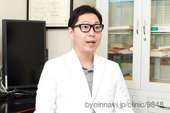 浅川クリニックの医師の写真