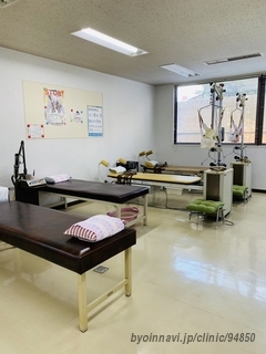 村岡整形外科医院の外観/院内の写真