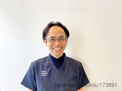 ブランデンタルクリニック加西の院長先生の写真