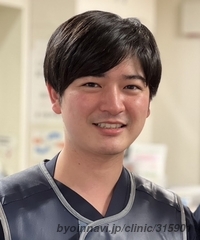 福岡ペインケアクリニックの坂井伸彰院長先生の写真