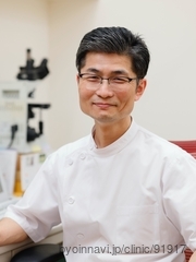 藤田皮膚科医院の藤田淳史院長先生の写真