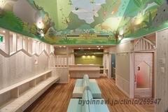 いさがいこどもクリニックの外観/院内の写真