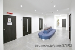 藤が丘effeファミリークリニックの外観/院内の写真