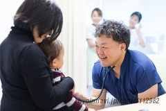 りょうすけ内科外科の山口良介院長先生の写真