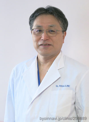 聖ローザクリニック乳腺外科の飯田信也院長先生の写真