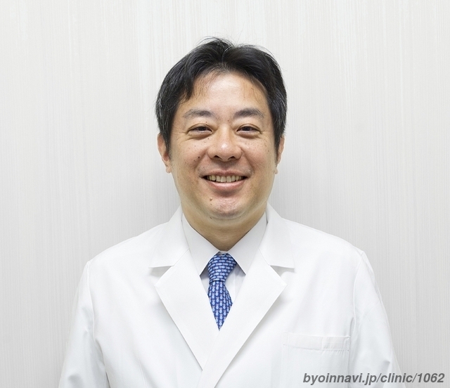 井上眼科病院の井上賢治院長先生の写真