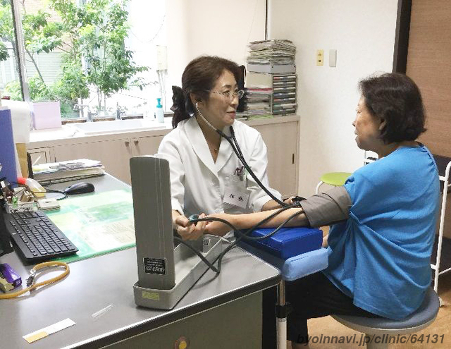 八幡医院の佐藤丞子院長先生の写真