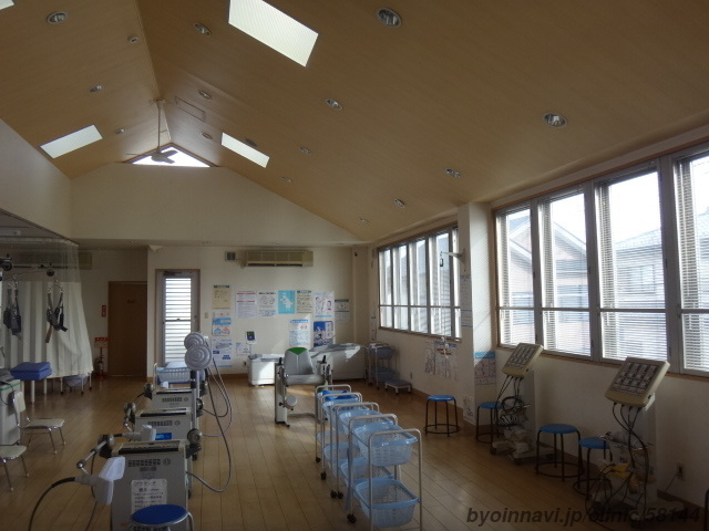 さかの整形外科クリニックの外観/院内の写真