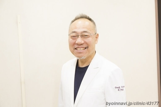 辻クリニックの辻一弥院長先生の写真
