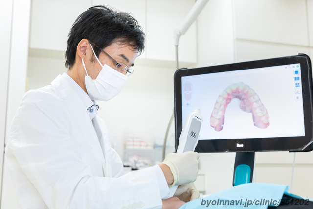 二子玉川駅前矯正歯科の櫻井雄太院長先生の写真