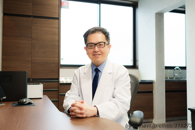 盛岡おおうら脳神経内科クリニックの大浦一雅院長先生の写真