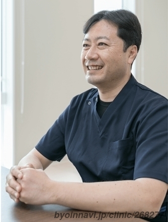 米子内科糖尿病 clinicの塩地英希院長先生の写真