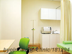 ともみ皮フ科の外観/院内の写真