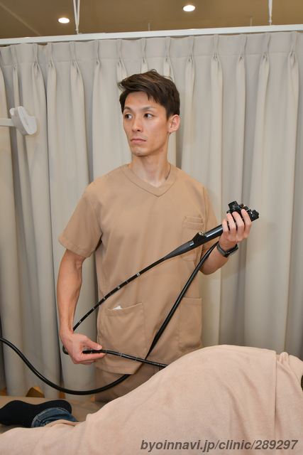 うしじま内視鏡クリニックの牛嶋北斗院長先生の写真