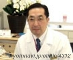 飯田橋鈴木内科の院長先生の写真