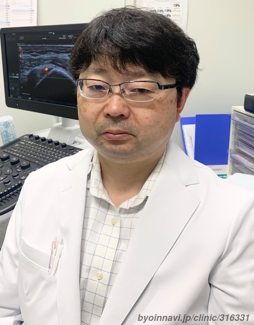 ほさか窪田クリニックの穂坂雅之院長先生の写真